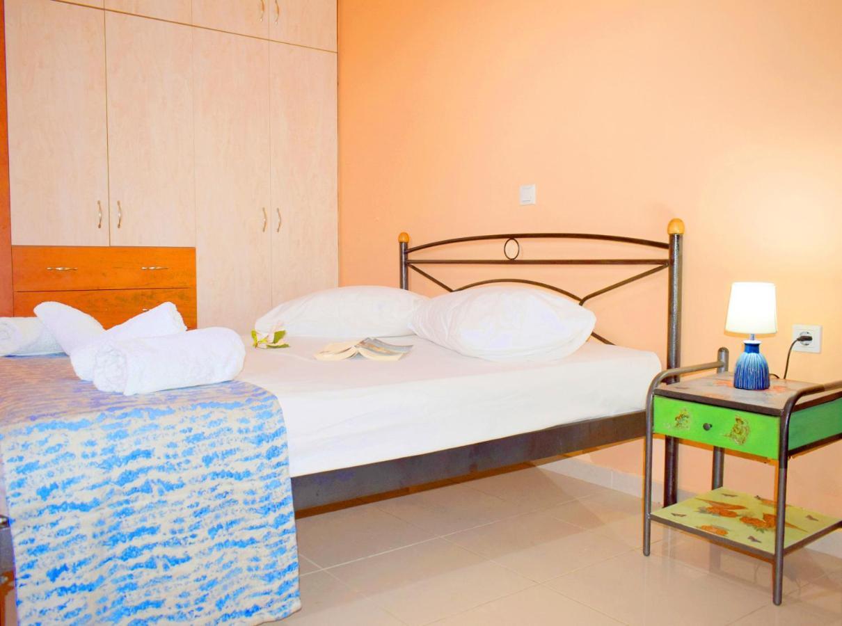 En Plo Studios & Apartments Плакиас Экстерьер фото